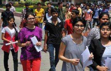 स्थगित हो सकती है NEET-JEE परीक्षा!